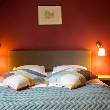 Hotel Oranje 3*