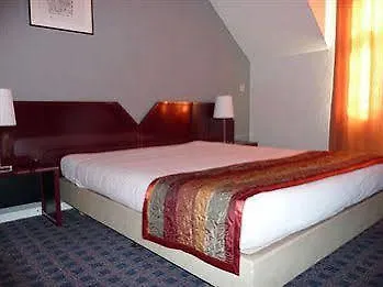 Oranje Hotel 3*